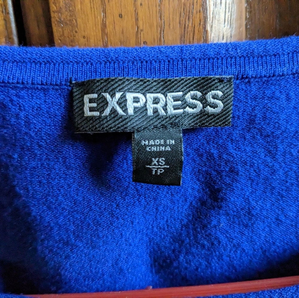 Express sweater - Picture 3 of 4